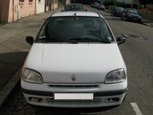 Renault Clio Fidji - photo de l'avant